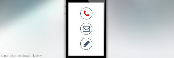 Mobiltelefon auf dem die Symbole Telefon, Brief und Stift zu sehen sind