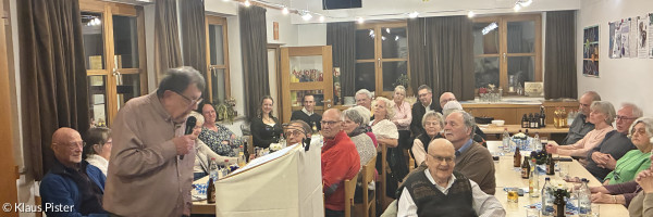 Fastenprediger Christian Koller vor Publikum