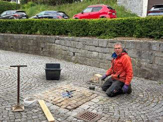 Hans Nicklas bei der Arbeit