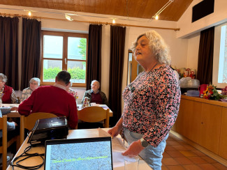 Rita Bergbauer beim Vortrag